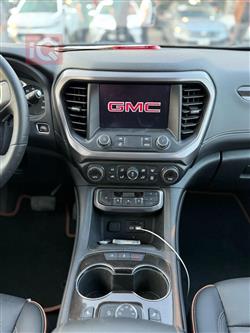 GMC Acadia